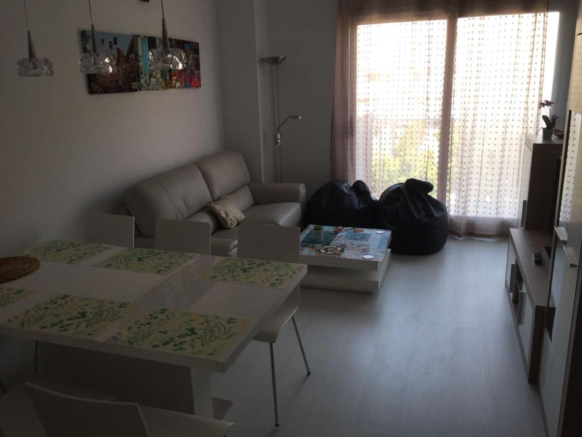 Edificio Attikos - Solo Familias Apartment Гандия Екстериор снимка