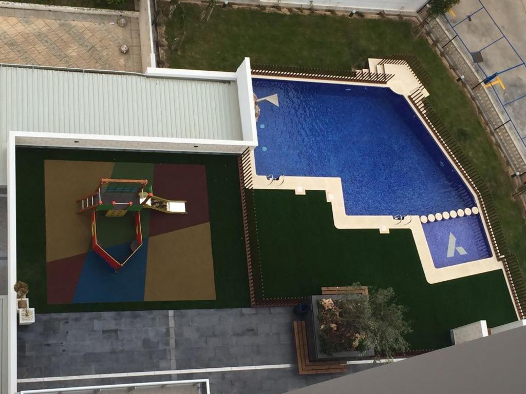 Edificio Attikos - Solo Familias Apartment Гандия Екстериор снимка