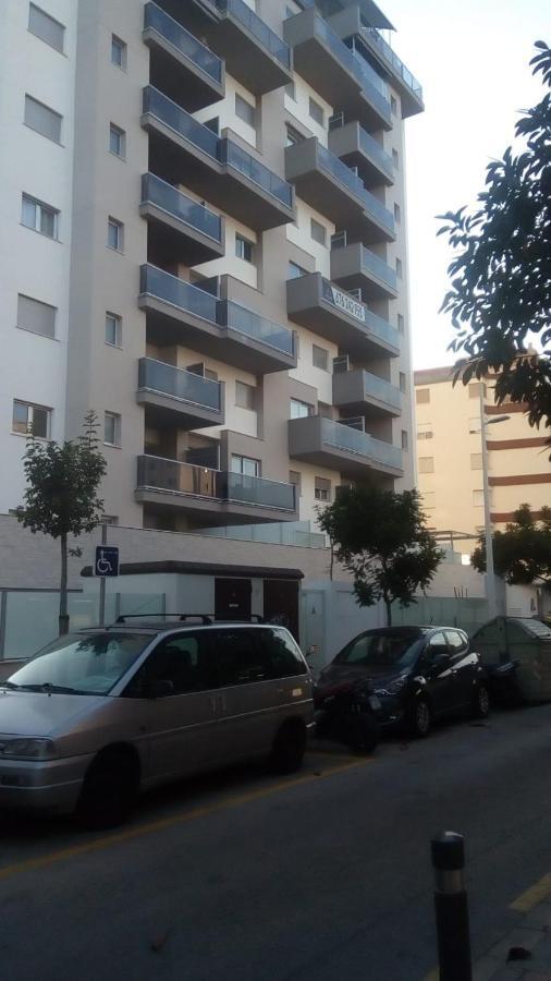 Edificio Attikos - Solo Familias Apartment Гандия Екстериор снимка